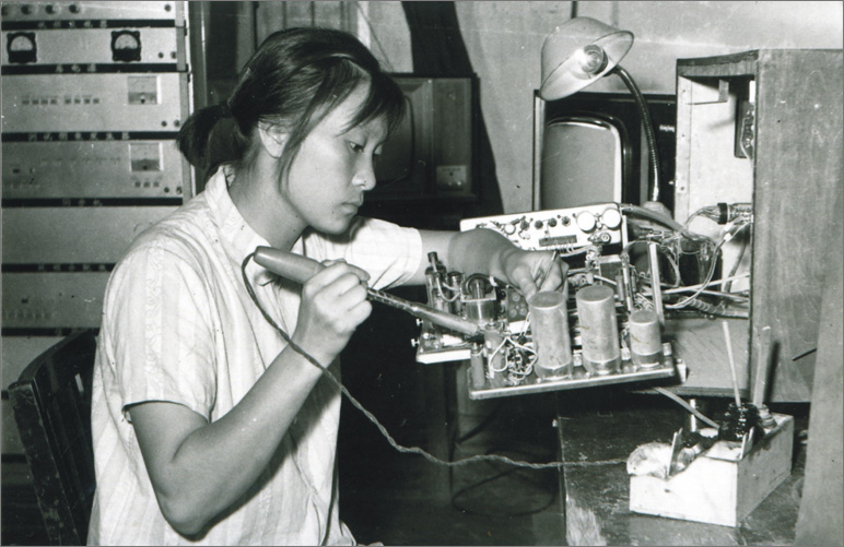 1970年，中國誕生第一臺(tái)彩色電視機(jī)，數(shù)年之后，長虹才開始電視機(jī)的研制