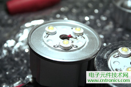 3W LED射燈拆解對(duì)比:普通版VS豪華版