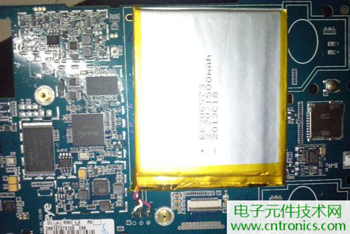 不怕摔的電紙書(shū)!一款柔性屏電子書(shū)閱讀器拆解