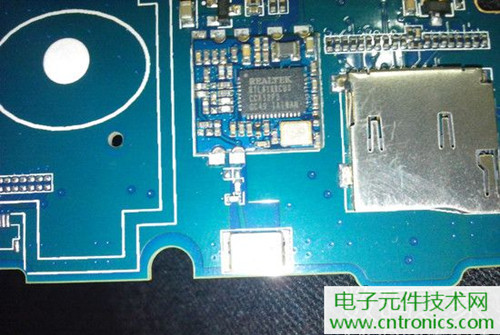 不怕摔的電紙書(shū)!一款柔性屏電子書(shū)閱讀器拆解