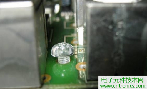 觸摸屏售價過萬?一臺工控設(shè)備觸摸屏拆解