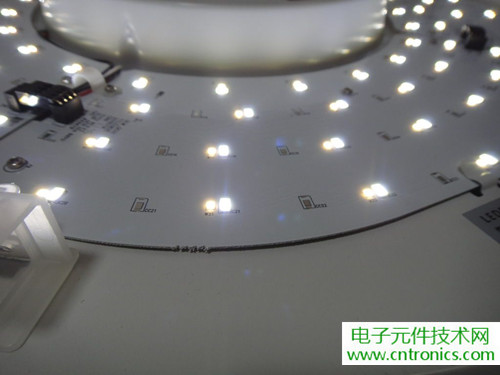 高端大氣上檔次！智能遙控調光LED吸頂燈拆解