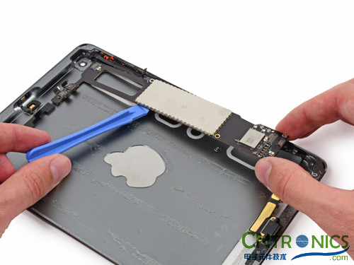 最新最牛最逆天的拆解：iPad Mini Retina 內部大揭秘！