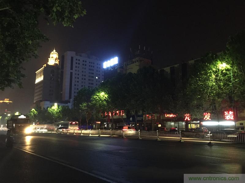 無邊框的 nubia Z9 ，一款既有驚喜，又有驚艷的智能手機