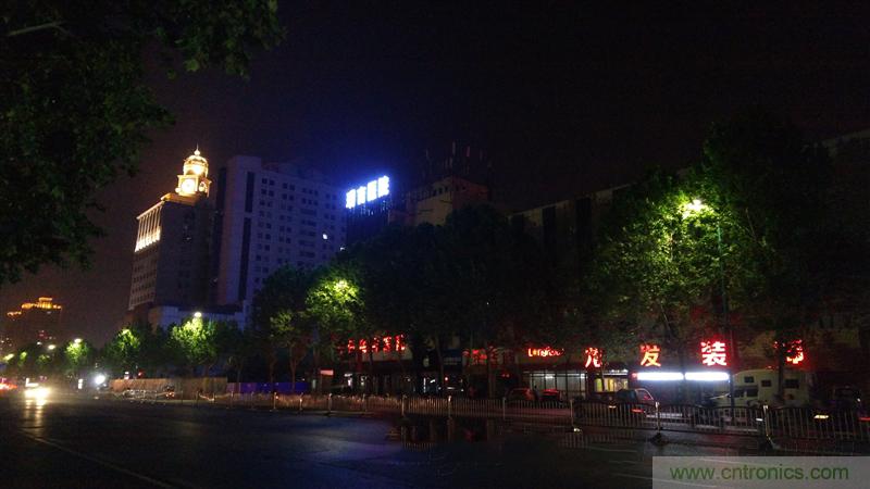 無邊框的 nubia Z9 ，一款既有驚喜，又有驚艷的智能手機
