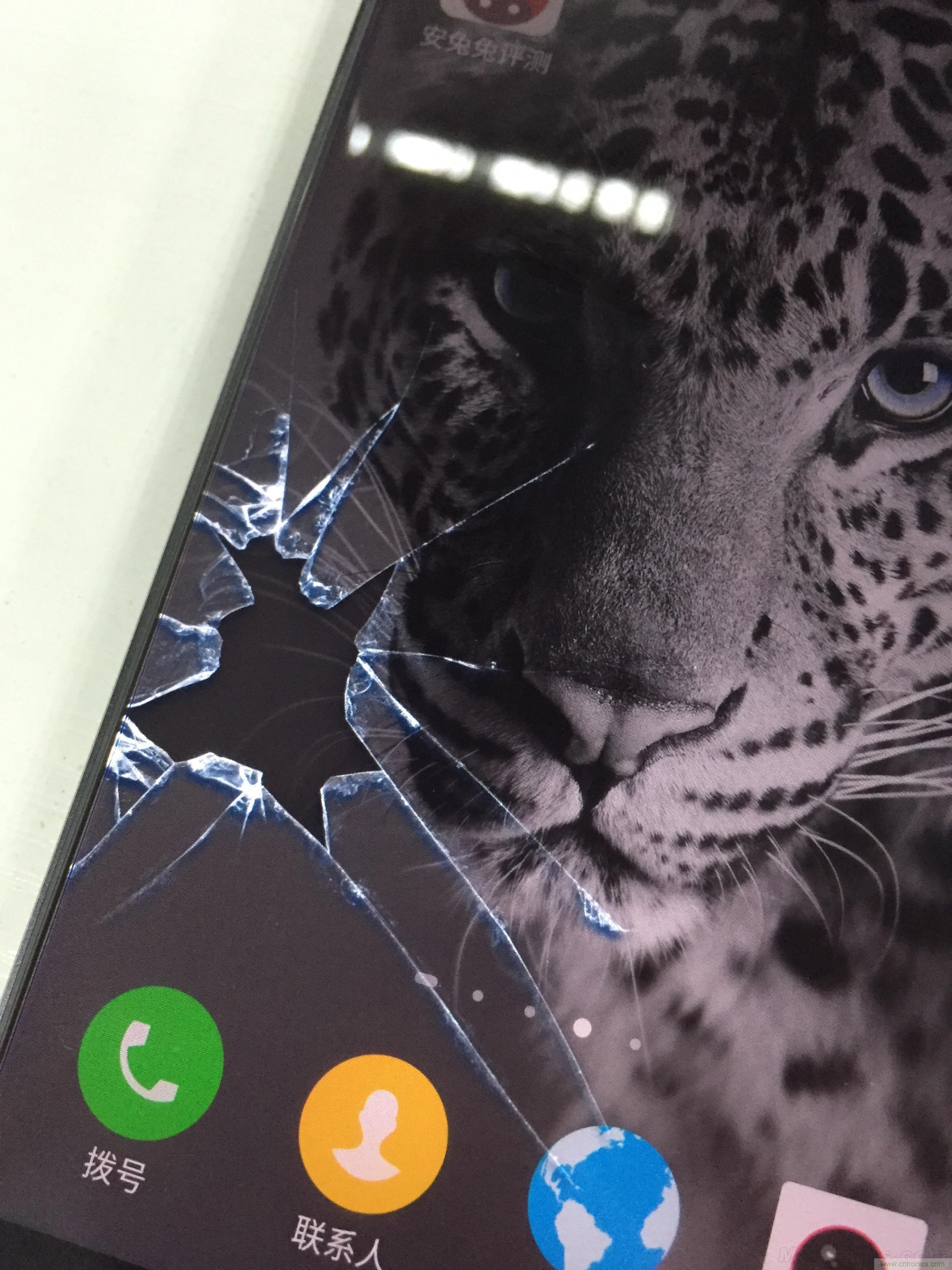 無邊框的 nubia Z9 ，一款既有驚喜，又有驚艷的智能手機