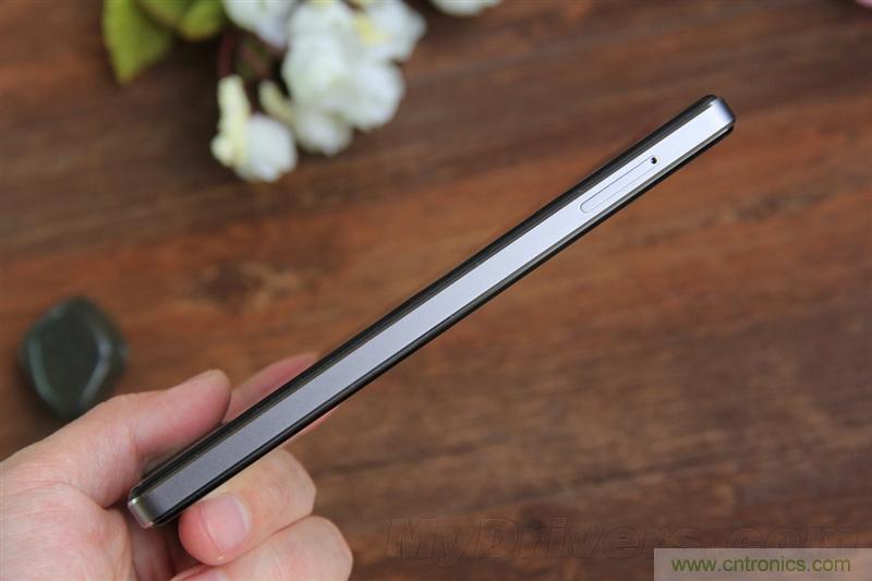 無邊框的 nubia Z9 ，一款既有驚喜，又有驚艷的智能手機