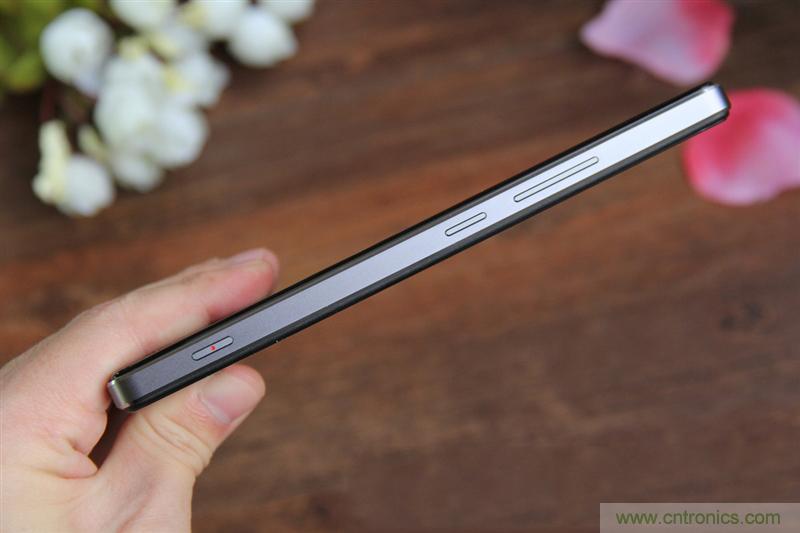 無邊框的 nubia Z9 ，一款既有驚喜，又有驚艷的智能手機