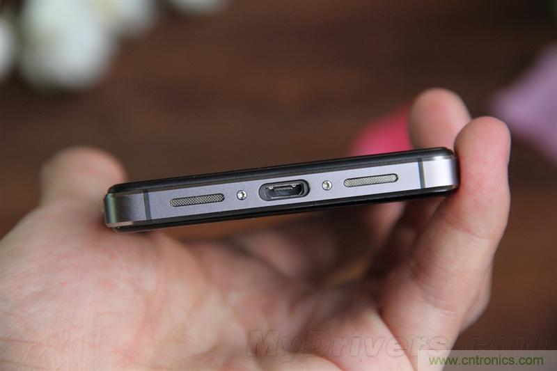 無邊框的 nubia Z9 ，一款既有驚喜，又有驚艷的智能手機