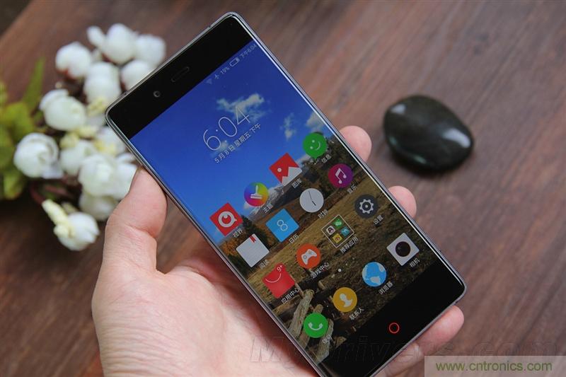 無邊框的 nubia Z9 ，一款既有驚喜，又有驚艷的智能手機