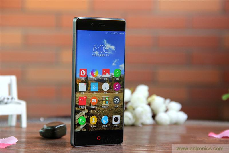 無邊框的 nubia Z9 ，一款既有驚喜，又有驚艷的智能手機