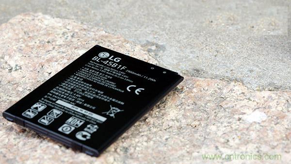 業(yè)界良心 LG V10 評測:剛毅、冷峻，不失人性化