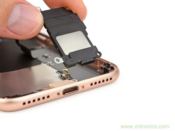 iPhone 8首拆：無線充電版本的iPhone 7？