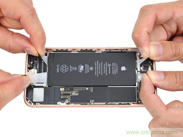 iPhone 8首拆：無線充電版本的iPhone 7？