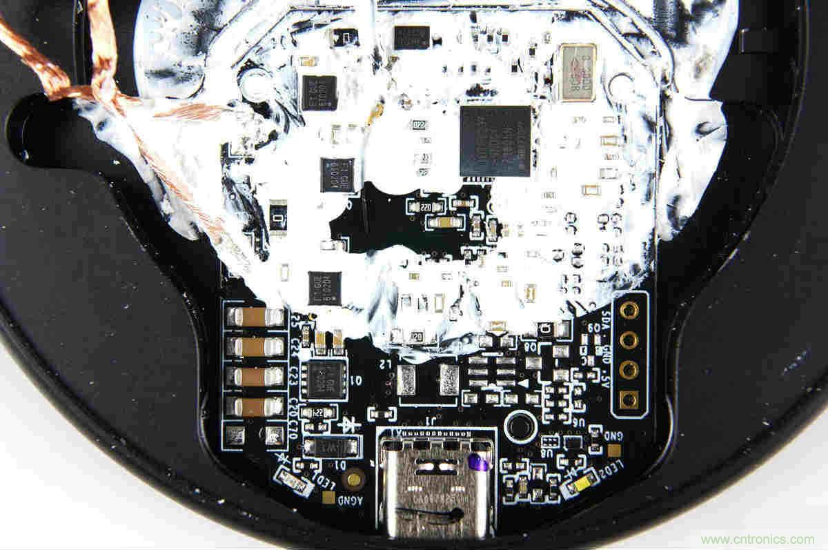 拆解對(duì)比：系出同門，小米、紫米無(wú)線充電器的差別有多大？