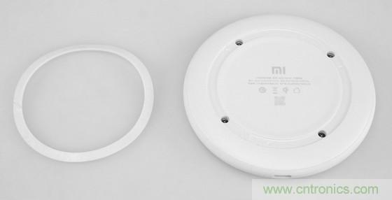 拆解對(duì)比：系出同門，小米、紫米無(wú)線充電器的差別有多大？
