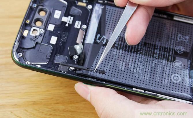 拆解黑鯊手機：多級直觸一體式液冷系統有什么門道？
